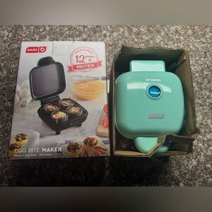 DASH Deluxe Egg Bite Maker Sous Vide Style w/ Silicone Molds KETO Breakfast Aqua